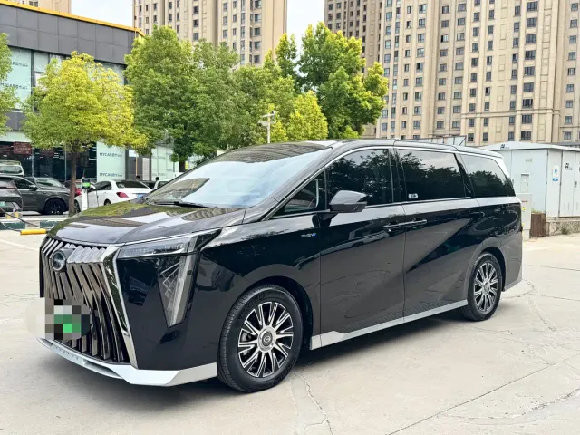 GAC Trumpchi E9 — Фото автомобиля 16