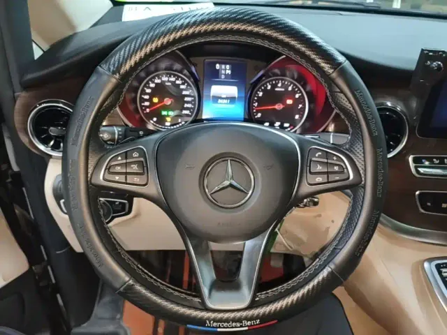 Mercedes-Benz Mercedes-Benz V-Class 2021 V 260 Pilot Edition — Фото автомобиля 10