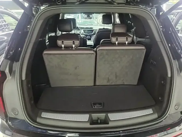 Cadillac XT6 — Фото автомобиля 18