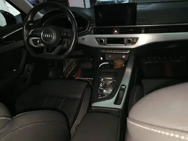 Audi A4L — Фото автомобиля 11