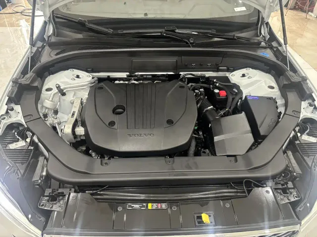 Volvo XC60 — Фото автомобиля 29