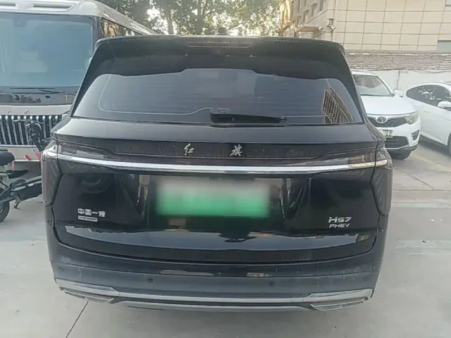 Hongqi HS7 PHEV — Фото автомобиля 5