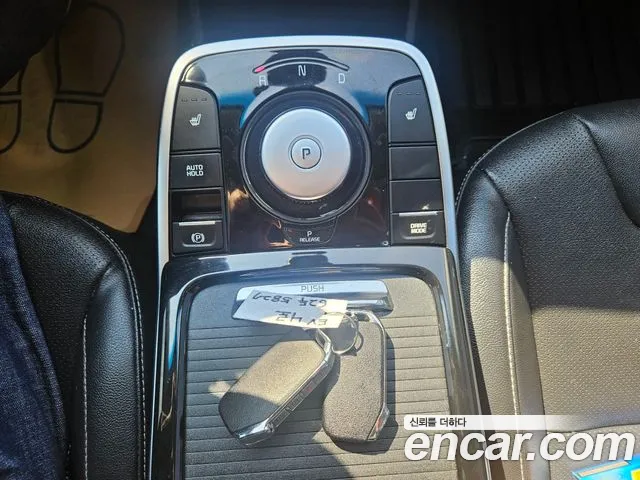 Kia Niro — Фото автомобиля 9