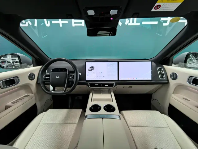 Li Auto L9 — Фото автомобиля 3