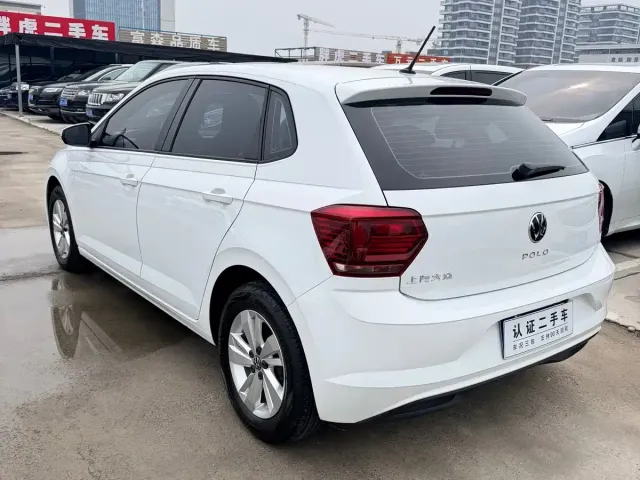 Volkswagen Polo — Фото автомобиля 6