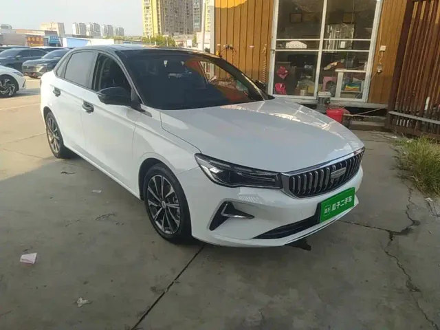 Geely Emgrand — Фото автомобиля 3