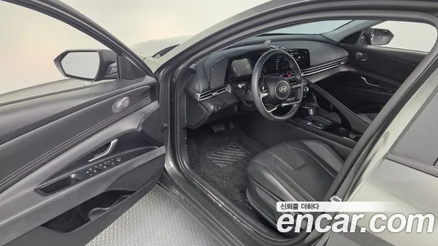 Hyundai Avante CN7 — Фото автомобиля 15