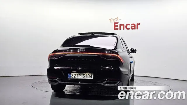 Hyundai Grandeur New — Фото автомобиля 4