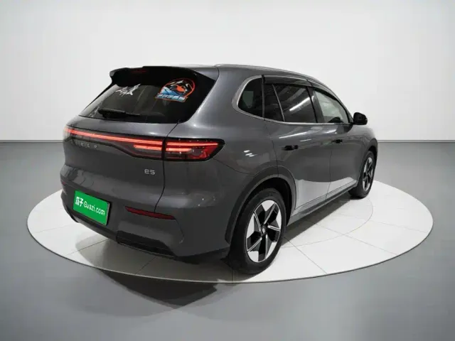 Geely Galaxy E5 — Фото автомобиля 4