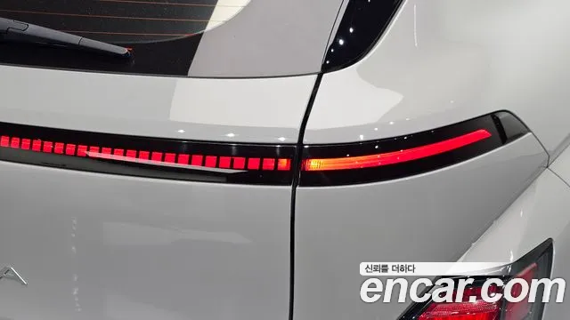 Hyundai Kona SX2 — Фото автомобиля 8