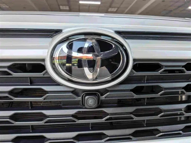 Toyota RAV4 — Фото автомобиля 20