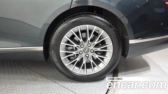 Genesis G80 RG3 — Фото автомобиля 6