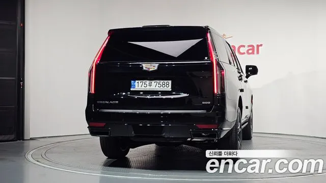 Cadillac Escalade Escalade 5 поколение — Фото автомобиля 3