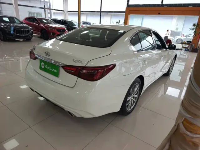 Infiniti Q50L — Фото автомобиля 6