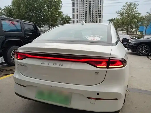 GAC Aion S — Фото автомобиля 5