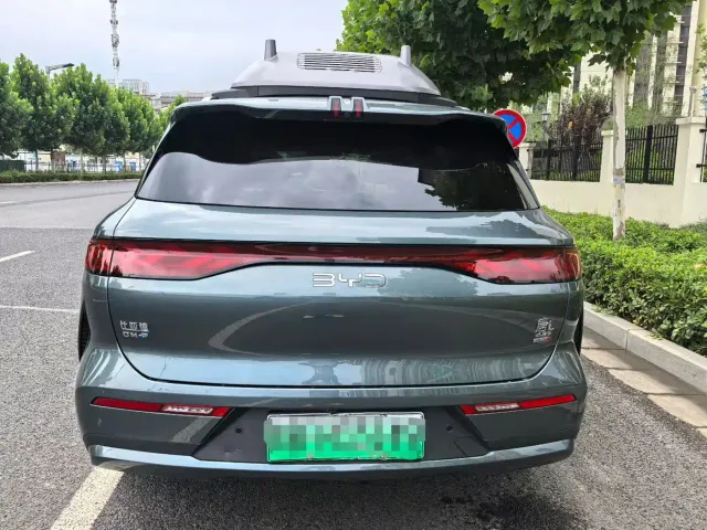 BYD Tang L — Фото автомобиля 9