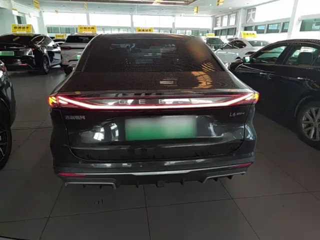 Geely Galaxy L6 — Фото автомобиля 5