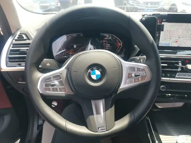 BMW X3 — Фото автомобиля 10