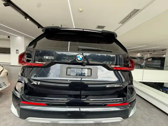 BMW X1 — Фото автомобиля 4