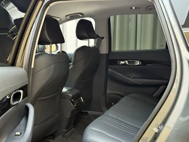 Geely Galaxy E5 — Фото автомобиля 16