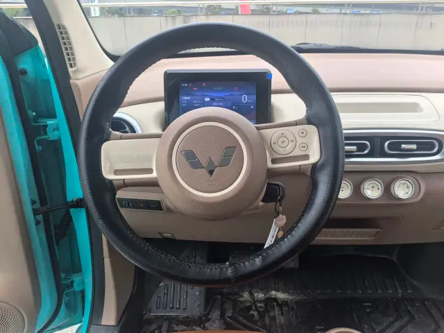 Wuling Hongguang Mini EV — Фото автомобиля 16