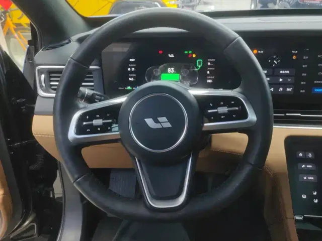 Li Auto ONE — Фото автомобиля 15