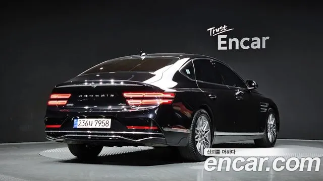 Genesis G80 Бензин 2.5 турбо AWD — Фото автомобиля 2