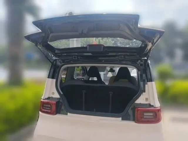 Wuling Hongguang Mini EV — Фото автомобиля 15