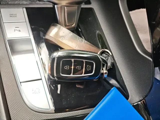 Hyundai Elantra — Фото автомобиля 11