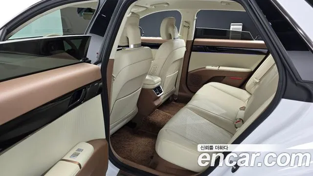 Hyundai Grandeur GN7 — Фото автомобиля 11