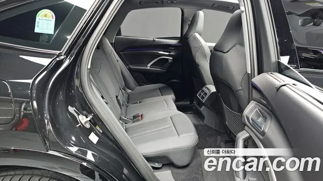 Audi Q5 40 TFSI quattro Sportback S Line — Фото автомобиля 11