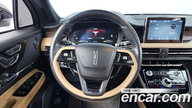 Lincoln Corsair — Фото автомобиля 13