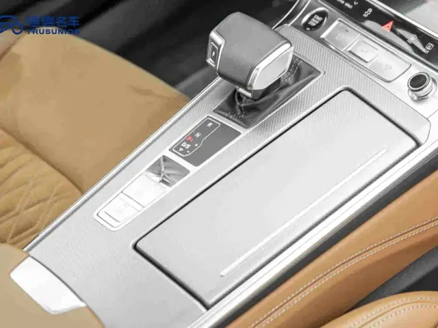Audi A7L — Фото автомобиля 17