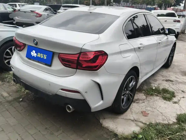 BMW 1 Series — Фото автомобиля 3