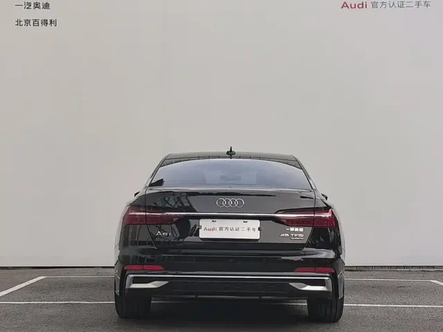 Audi A6L — Фото автомобиля 14