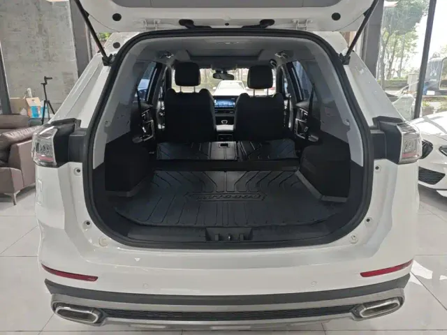 Chery Tiggo 8 PLUS — Фото автомобиля 18