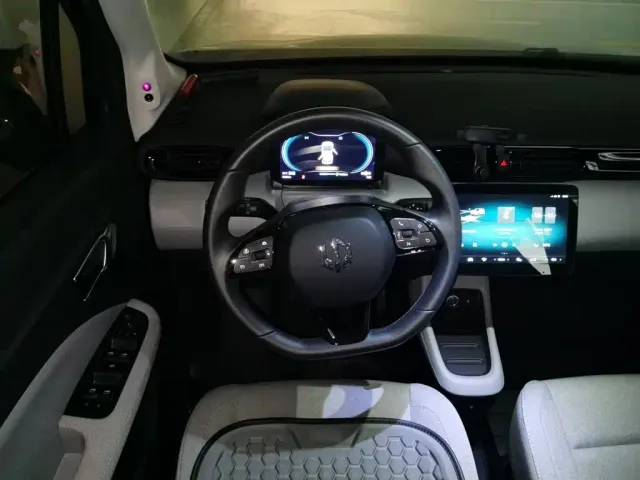 Leapmotor T03 — Фото автомобиля 2