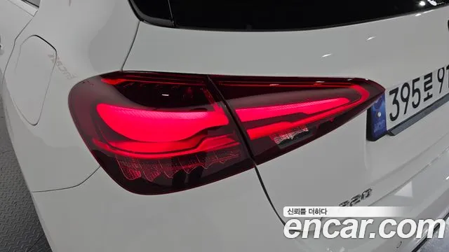 Mercedes-Benz A-Class W177 — Фото автомобиля 8