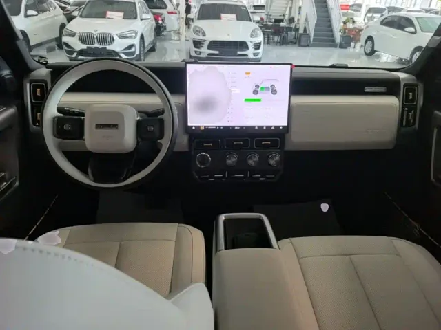 iCAR V23 — Фото автомобиля 9