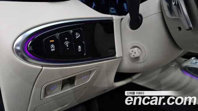 Genesis GV70 — Фото автомобиля 13