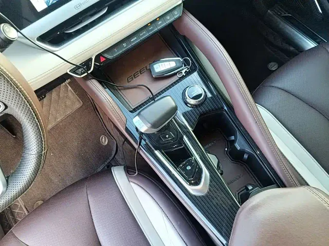Geely Xingyue L — Фото автомобиля 13