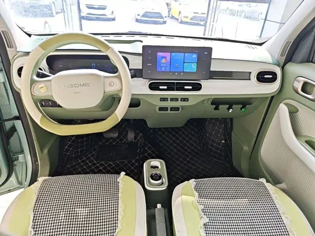 Geely Panda — Фото автомобиля 9