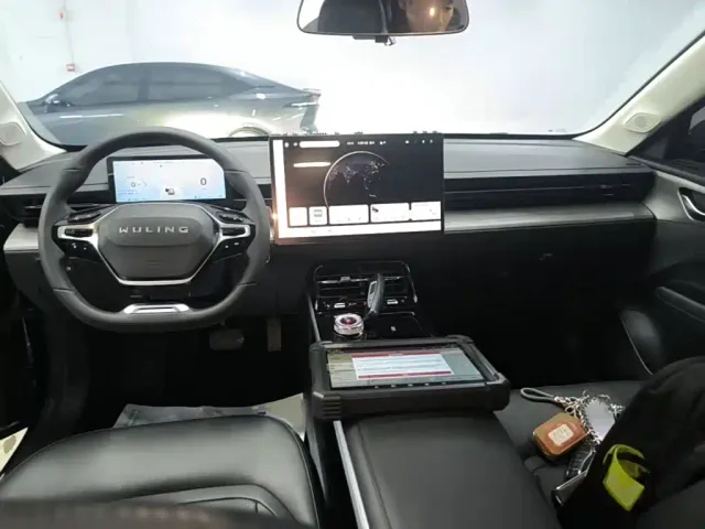 Wuling Starlight — Фото автомобиля 9