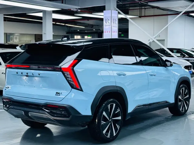 Geely Boyue L — Фото автомобиля 15