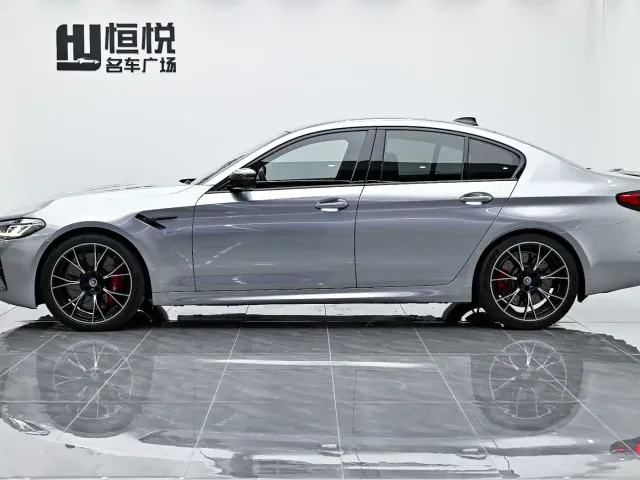 BMW M5 — Фото автомобиля 5