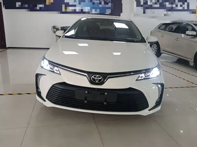 Toyota Corolla — Фото автомобиля 2
