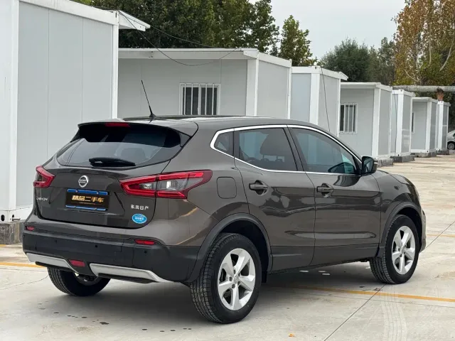 Nissan Qashqai — Фото автомобиля 5