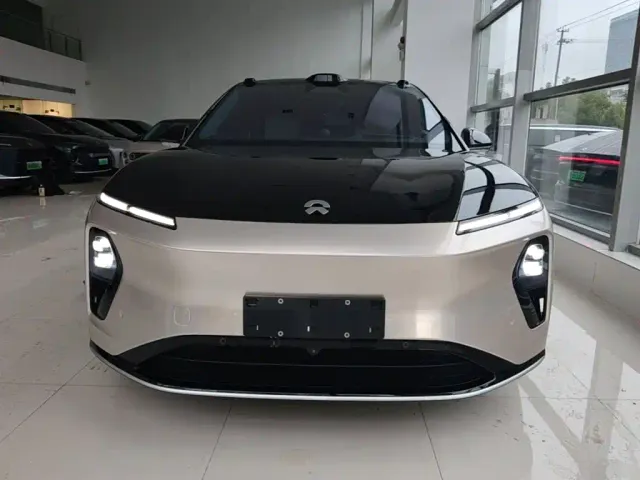 Nio ET9 — Фото автомобиля 2