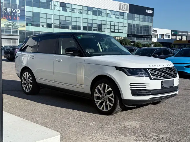 Land Rover Range Rover — Фото автомобиля 3