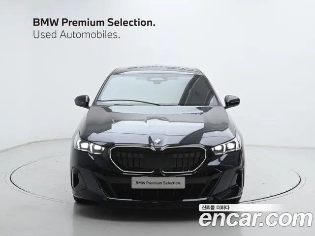 BMW 5 Series G60 — Фото автомобиля 3